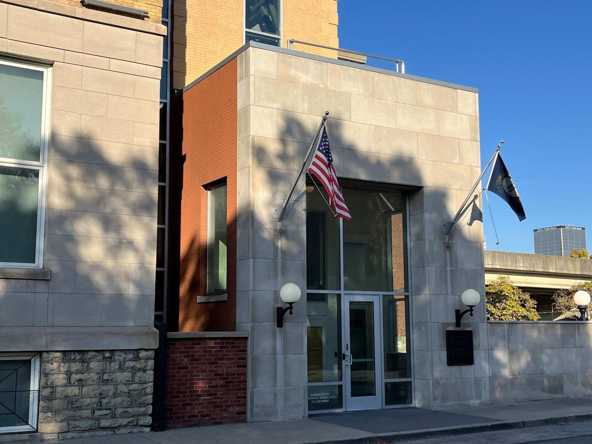 Bright And Modern In # 307 * Louisville